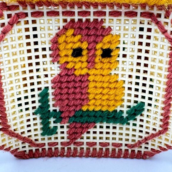 Handmade Needlepoint Owl Trinket Box Vtg Plastic Canvas Holiday Decor 5" - Picture 9 of 9